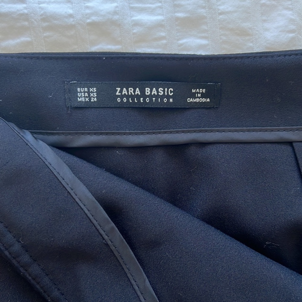 Zara black mini skirt XS - Picture 2 of 2